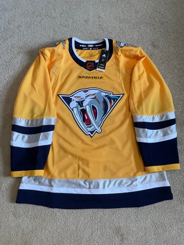 Nashville Predators Reverse Retro 2.0 Adidas Authentic NHL Hockey Jersey Size 50