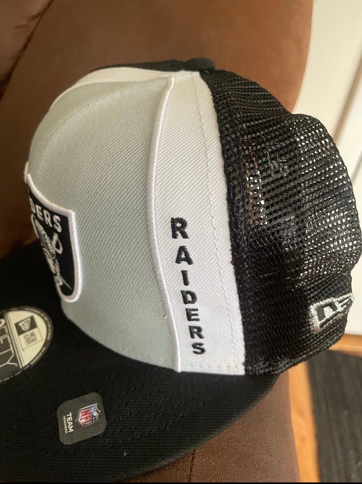 Is this hat available as a snapback? Only see fitted on nfl shop and new  era : r/raiders