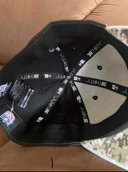 New Era Las Vegas Raiders 2022 Sideline 39Thirty Flexfit Hat