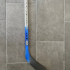 Easton V9E Pure Hockey Stick