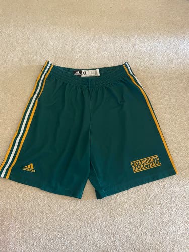 Team Issued University of Vermont Catamounts Men’s Basketball Adidas Game Shorts XL