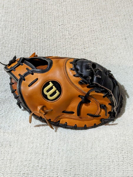 Wilson A2000 Catcher's Mitt Glove 32.5" Pudge Model! Free Shipping!!