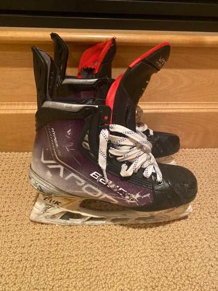 Used Bauer Size 8 Vapor Hyperlite Hockey Skates