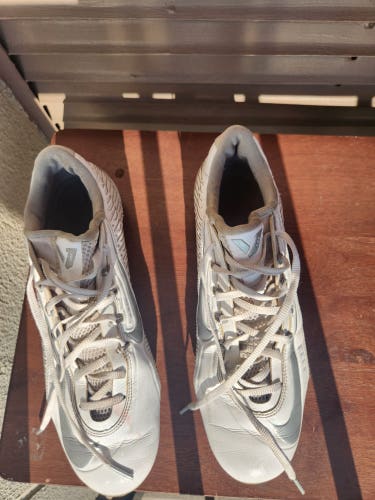 Lightly Used Nike Vapor Carbon Elite 2.0 (white) Adult Men's Size 10