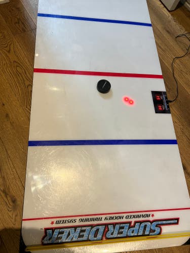 Super Deker advanced hockey training system
