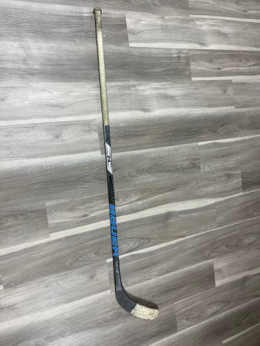 Senior Right Handed P92  Nexus League Hockey Stick