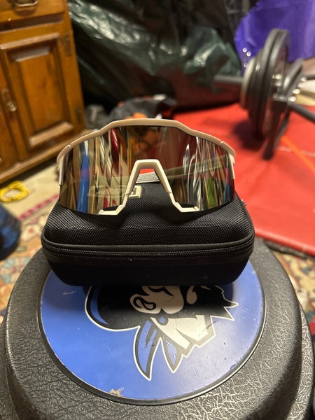100% Speedcraft sunglasses! With 2 other unused lenses and a case!!!