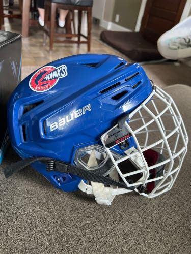 Used Medium Bauer  Re-Akt 150 Helmet