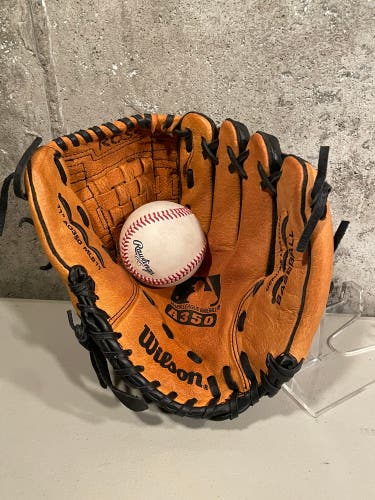 Wilson A350 11" RHT Baseball Glove