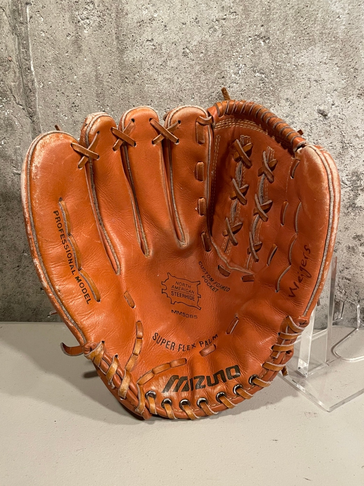 Mizuno LHT Professional Model Baseball or softball glove