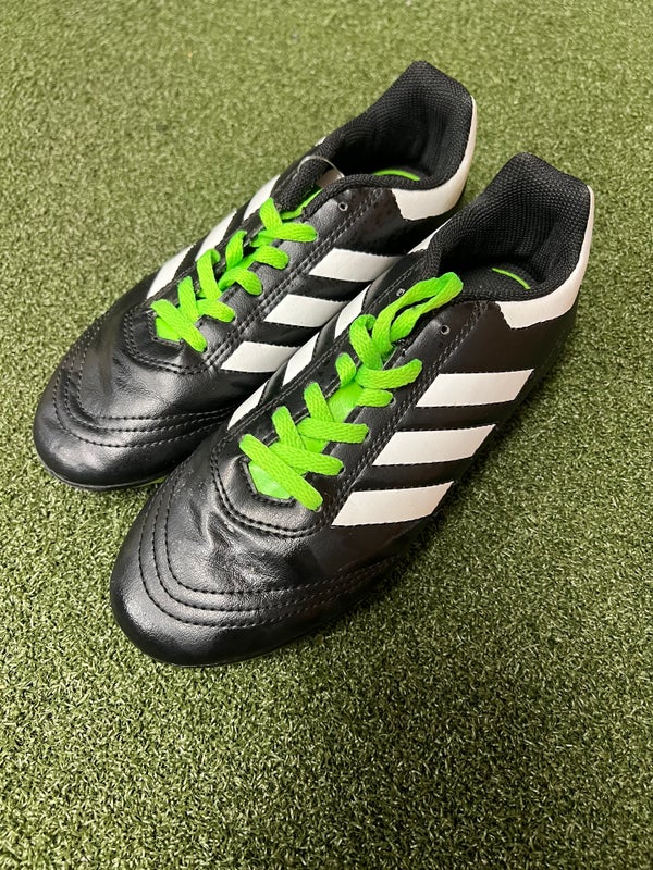 Used Size 3 Adidas Goletto Soccer Cleats (2716)