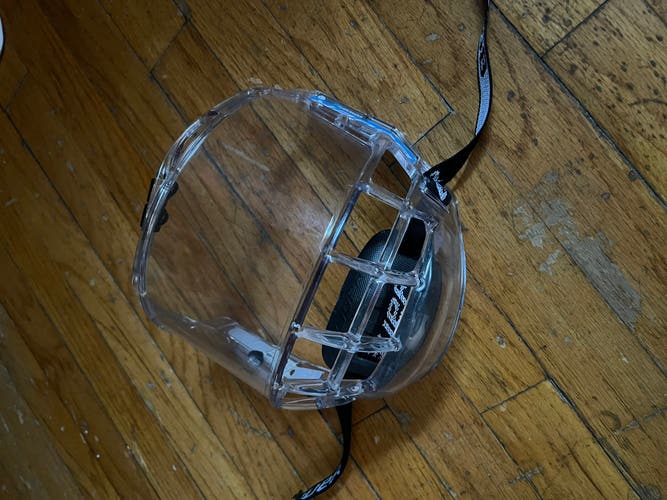 Small Bauer Concept 3 Full Shield