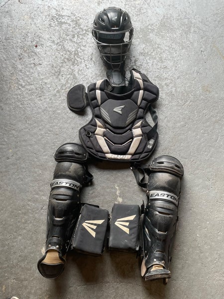 Easton Gametime Catcher's Set - Youth - Used