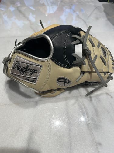 2022 Infield 11.5" Heart of the Hide Baseball Glove