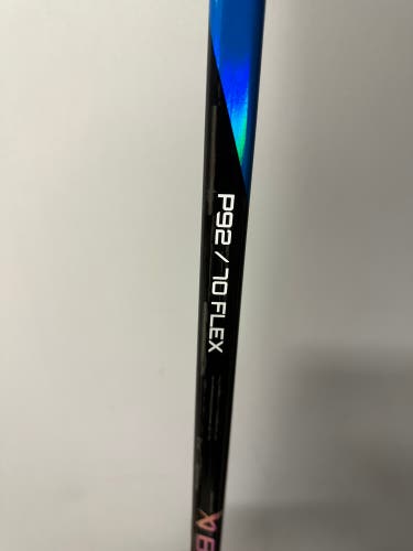 Senior Left Hand P92  Nexus Sync Hockey Stick