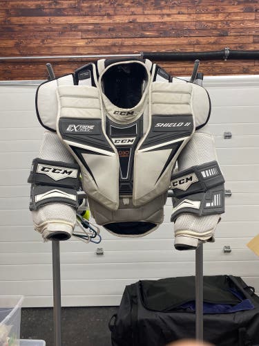 Used Large/Extra Large CCM Pro Stock Extreme Flex Shield II Goalie Chest Protector