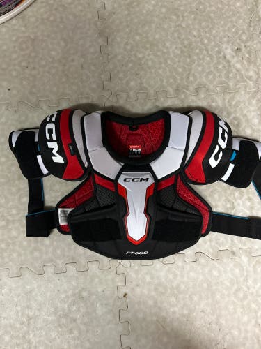 New Large CCM  Jetspeed FT680 Shoulder Pads