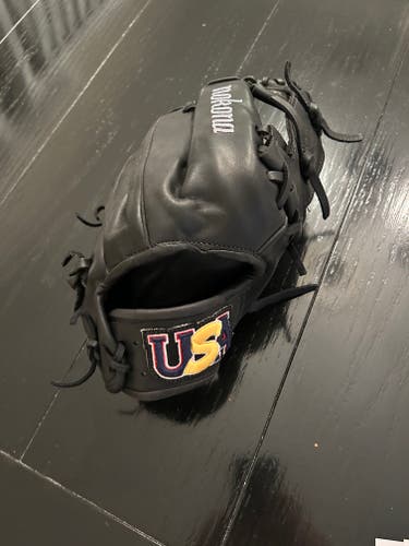New Right Hand Throw Nokona Infield AMG 1150 Baseball Glove