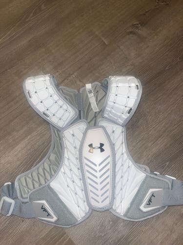 New Large Under Armour VFT Shoulder Pads