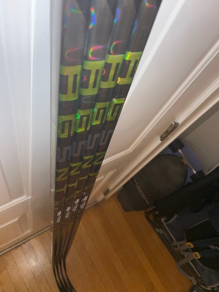 2 Senior Right Handed P92 Ag5nt Hockey Stick