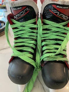 Used Bauer Vapor X2.7 Hockey Skates Regular Width Size 4