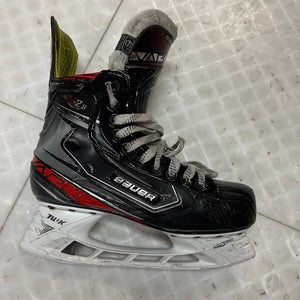 Junior Bauer Regular Width Size 6 Vapor X2.9 Hockey Skates