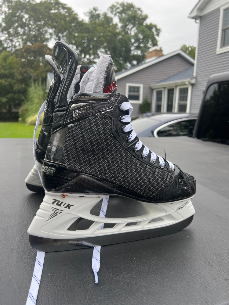 Used Bauer Regular Width Pro Stock Size 7.5 Supreme UltraSonic Hockey Skates