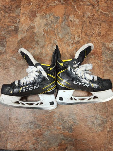 CCM Super Tacks AS3 Hockey Skates Size 3 D