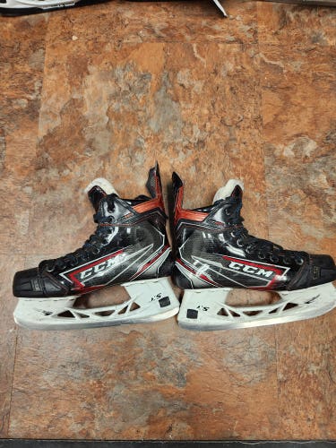 CCM JetSpeed FT490 Hockey Skates Size 5.5 D