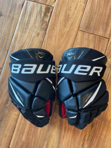 Bauer 13"  Vapor X2.9 Gloves