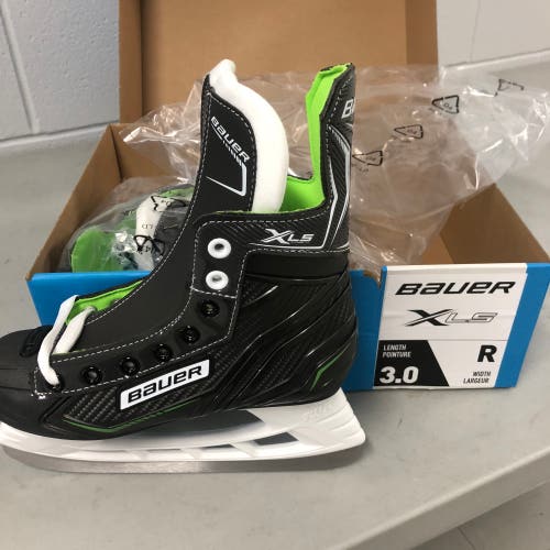 NEW Bauer X-LS Junior size 3 hockey skates