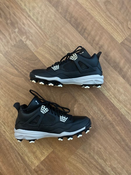 Jordan 4 Retro MCS Cleats