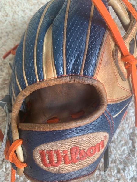 Wilson A2000 Super SnakeSkin JA27 Jose Altuve 11.5 Baseball Glove  (WTA20RB20JA27GM)