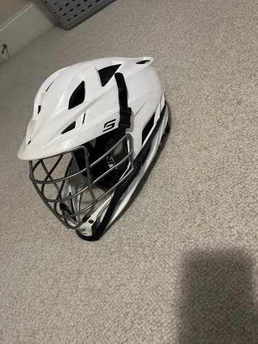 Player's Cascade S Helmet