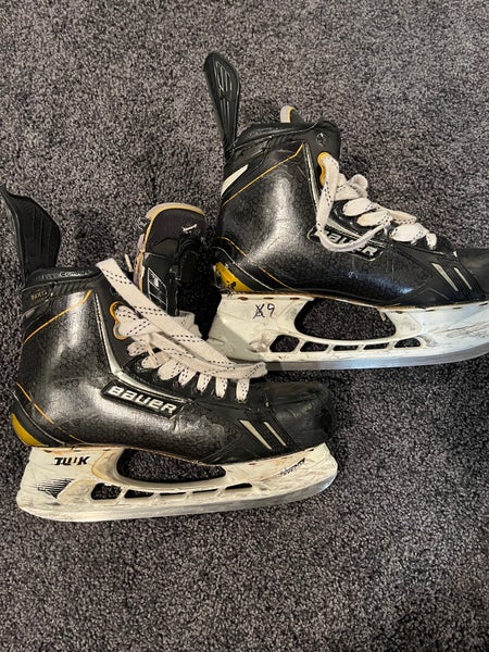 Senior Used Bauer Supreme TotalOne NXG Hockey Skates Regular Width Size 10