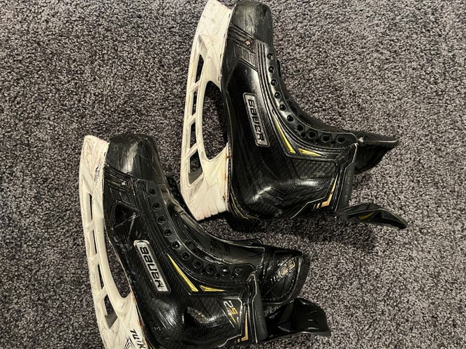 Senior Used Bauer Supreme 2S Pro Hockey Skates Regular Width Pro Stock Size 8.5