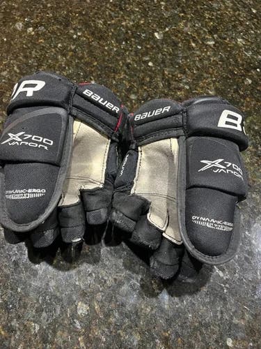 Bauer Vapor X700 10" Hockey Gloves