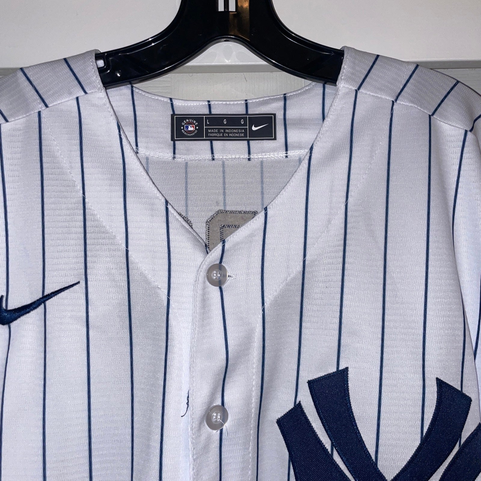 Brand New New York Yankees Aaron Judge Jersey With Tags - Size Men's Large