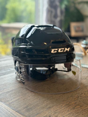 New Medium CCM Super Tacks X Helmet With VISOR