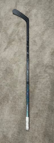 Intermediate Left Hand P29 Pro Stock Trigger 6 Pro Hockey Stick