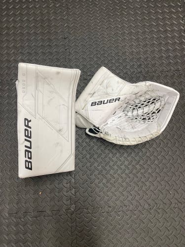 Used Regular  White Mach Glove And Blocker