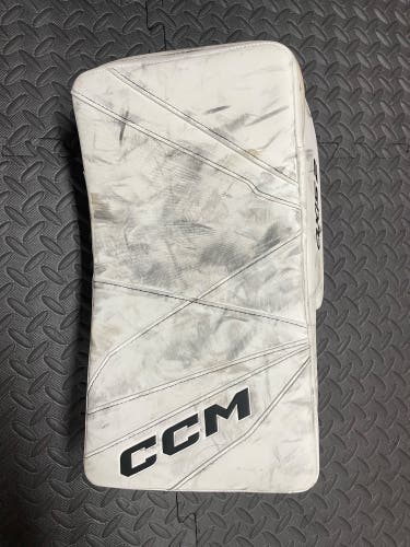 Ccm Axis 2 Goalie Blocker