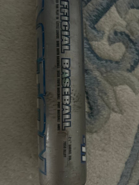 Little league 29 inch baseball bat 2 1/5 barrel diameter “ Easton”