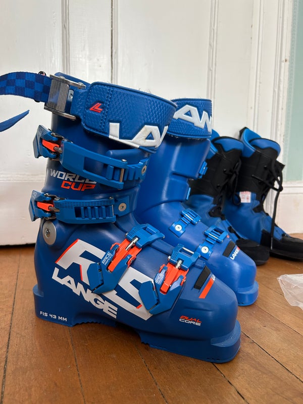 2024 Lange RS 120 LV Ski Boot, Alpine / Ski Boots