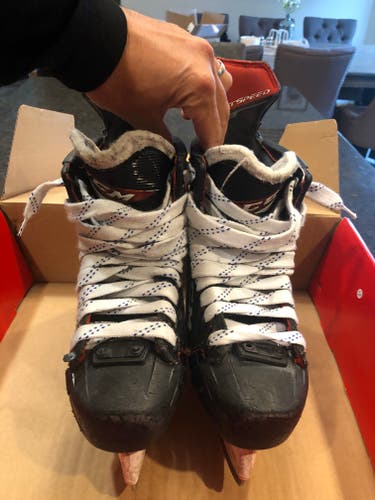 Intermediate Used CCM JetSpeed FT485 Hockey Skates Regular Width Size 6.5 w/ Step Steel