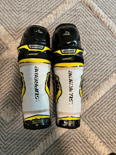 Used Bauer Supreme 2S Pro Shin Pads