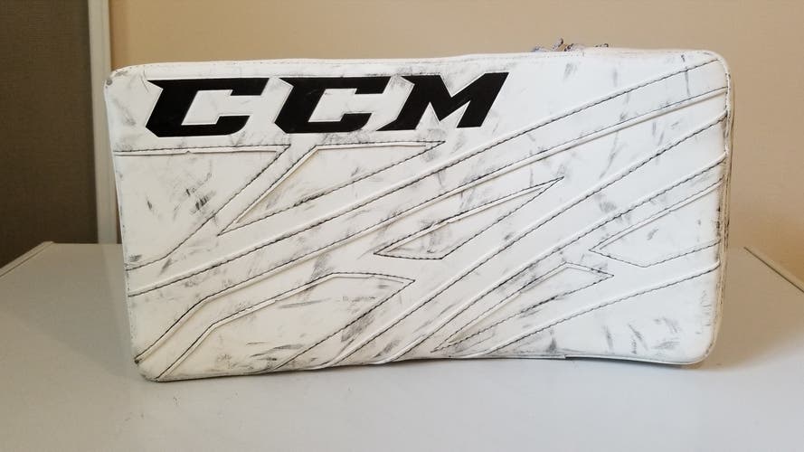 Used CCM Regular Extreme flex 4.9 Blocker
