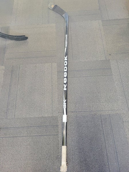 Used Easton V5E 65 Flex Pattern E3 Senior One Piece Sticks Senior One Piece  Sticks