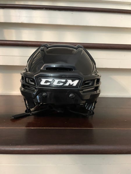 Used Small CCM Tacks 910 Helmet