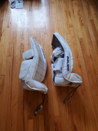 Used Jr Medium Bauer Gsx Goalie Leg Pads